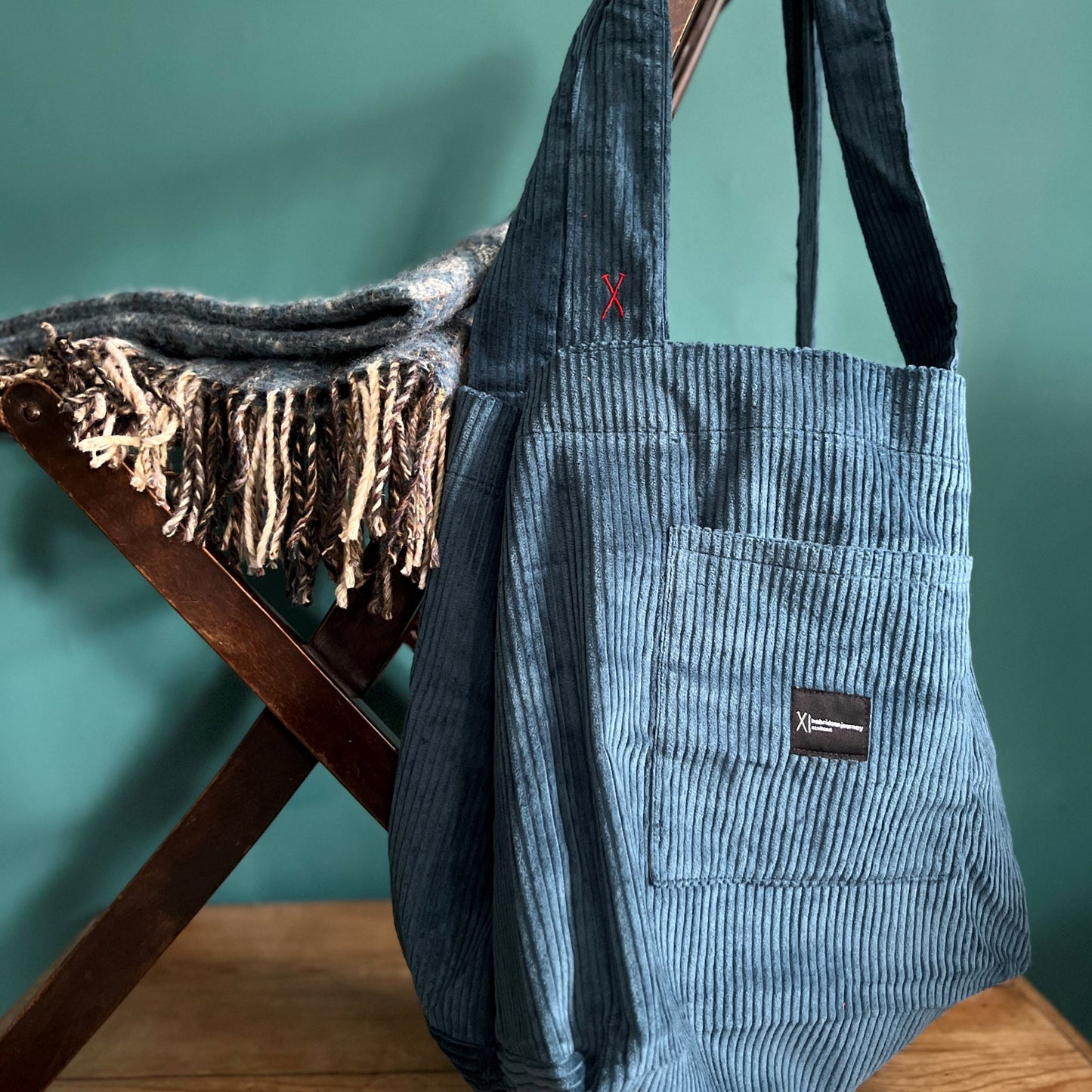 These generous tote bags come in three lovely colours with a pure cotton khaki lining, perfect for long beach walks, wild swimming, and picnics.