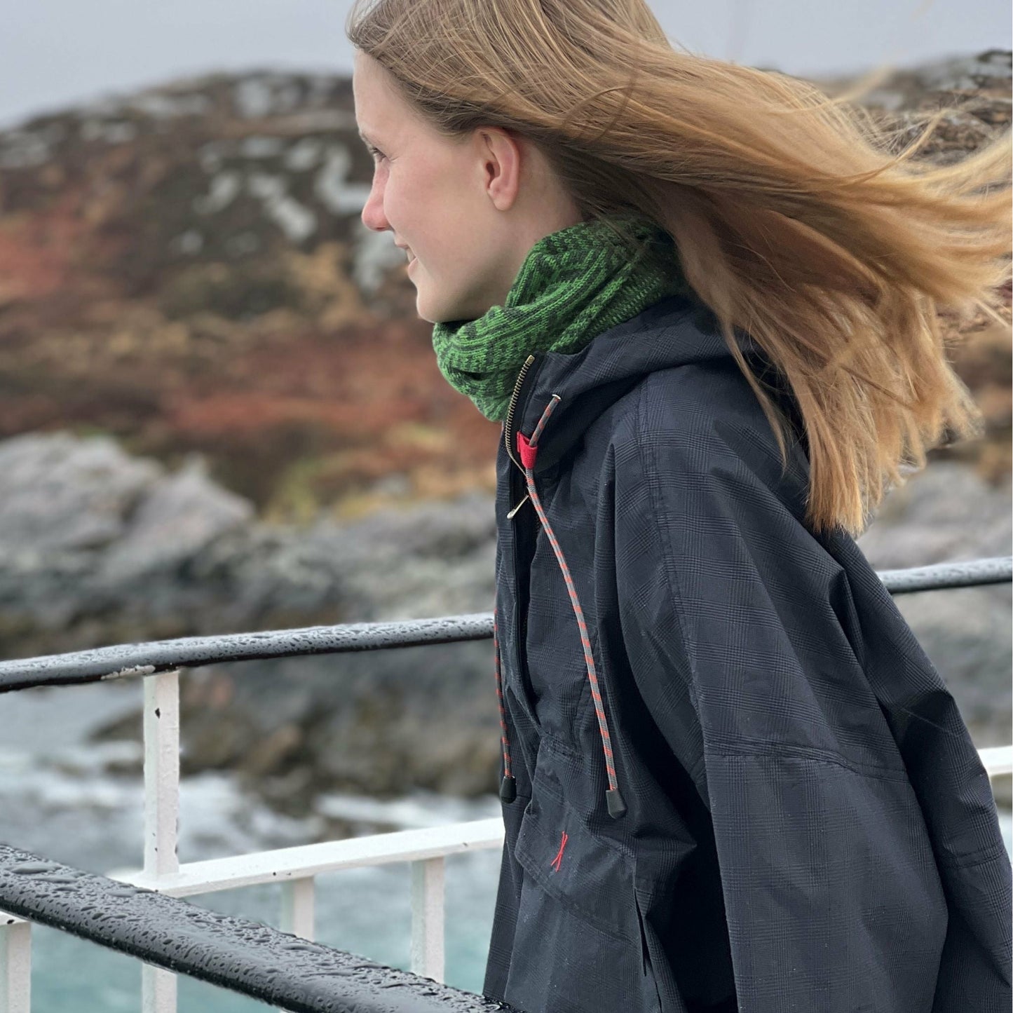 The Treshnish Windsmock is made from a lightweight 100% Organic Cotton made by Halley Stevensons of Dundee.  The colour here is Vulkan blue.  This coat is windproof and  showerproof but not waterproof in heavy rain.